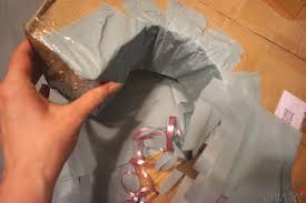 Deine erste pferdeform kannst du beim zeichnen als schablone verwenden. Diy Einhorn Kindergeburtstag Gewaltfreie Pull String Einhorn Pinata Selber Machen