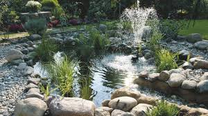 Bâche pour bassin extérieur prix, bâche pour bassin jardin jardiland. La Pose D Un Bassin Preforme Pour Creer Un Etang Dans Son Jardin Aquiflor Jardinerie Aquatique