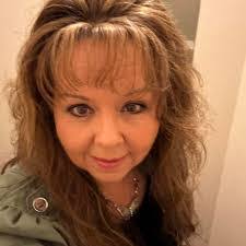 Alma Parsons's Instagram, Twitter & Facebook