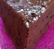 Recette Gateau Moelleux Au Chocolat Et Aux Petits Suisses Sans Beurre En Video Recette Gateau Au Chocolat Moelleux Recette Gateau Moelleux Gateau Moelleux
