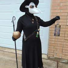 My Daughter Wanted To Go As A Plague Doctor For Halloween Last Year I Usually Make He Plague Doctor Halloween Costume Plague Doctor Costume Doctor Costume Diy