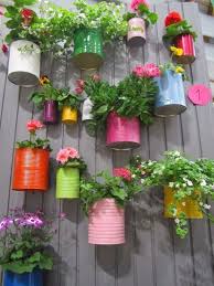 18 Extravagant Handmade Garden Decorations You Should Try This Spring Cute Garden Ideas Vintage Garden Decor Garden Projects
