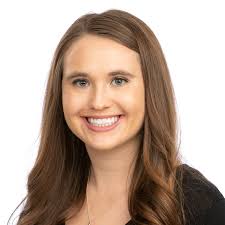 Gabrielle Munson's Instagram, Twitter & Facebook