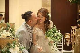 Vinh râu faptv cuối cùng cũng cầu hôn thành công lương minh trang | cả hai đám cưới cuối năm 2017. 6lg3vmnzh6gklm