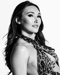 Haley Berger's Instagram, Twitter & Facebook