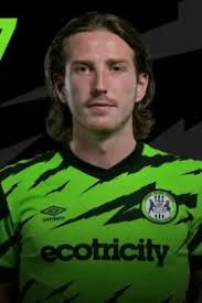 Kyle Mcallister's Instagram, Twitter & Facebook