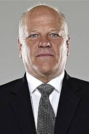 Andy Gray now aged 68. Played for Dundee United, Aston Villa,Wolves,  Everton, West Brom and Glasgow Rangers. Was the lead pundit