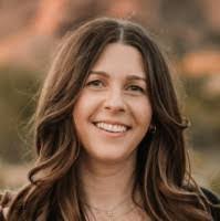 Taryn Pollock's Instagram, Twitter & Facebook