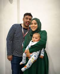 473,975 likes · 2,332 talking about this. Terhibur Tengok Telatah Wajah Comel Seth Uwais Anak Shila Amzah Nona