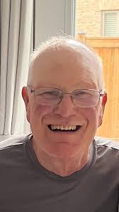 Robert Eveleigh's Instagram, Twitter & Facebook