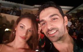 Jun 01, 2021 · l'interesse di francesca per valentin era tale che lei stessa, in quel periodo, raccontò i suoi sentimenti, nonostante stesse vivendo un momento molto particolare segnato dalla separazione con l'ex marito raimondo todaro, padre della figlia jasmine. Raimondo Todaro E Francesca Tocca La Verita Sulla Loro Rottura