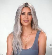 Kuwtk Khloe Accuses Kim Of Being Disloyal And Dipwad During Feud Platinum Blonde Hair Kim Kardashian Hair Kim Blonde