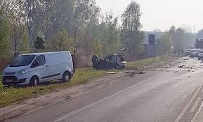 Festyn komandosa w dziwnowie oraz morskie centrum nauki nautica park (wstęp wolny dla uczestników rajdu). Koszmarny Wypadek W Bytomiu Na Dk 88 Fiat Czolowo Zderzyl Sie Z Ciezarowka Kierowca Zginal Dziennik Zachodni