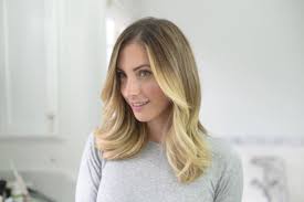 Keeping hairstyles of medium length isn't a difficult job. How To Give Yourself The Best At Home Blowout Cupcakes Cashmere