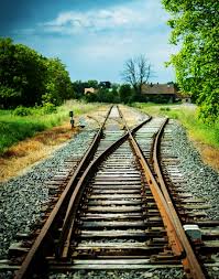 Sehingga kereta api yang berjalan di atasnya pun. Fungsi Batu Kerikil Dan Koral Pada Rel Kereta Api Ionku Com