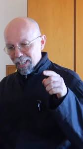 CLICCA ISCRIVITI! Fuori ORA! Seguici e scoprirai di più! #sinapsix #video  #intervista #fuori #ora