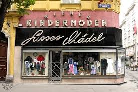 Wiener Kindermoden Susses Madel Geschafte Mit Geschichte Waren Aller Art In Wien Wien Kind Mode Kindermode
