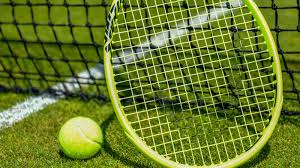 And the latest designs are specially crafted to give a comfortable, ergonomic grip, so you can focusing on taking down the competition. Tips On How To Choose The Right Tennis Racket