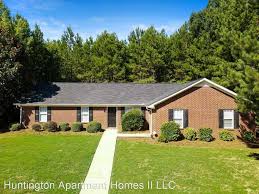 Designed to fit the campus lifestyle, each apartment is decked out with modern. 3 Bed 1218 Sqft 1 225 Athens Ga Trulia