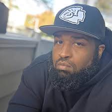 He has made the Divisional round of the playoffs, 3 years in a row. The  Texans were Trash before he came. The Bar for BlK coaches are Soo much  higher than White