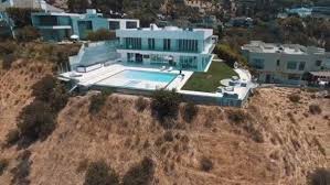 Manchester united ace paul pogba is lining up extra home games — on a new football pitch inside his £3million mansion. Manchester United Star Paul Pogba Eyeing 10m Beverly Hills Mansion For Summer Holiday Home
