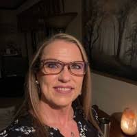 40+ "Ellen" profiles