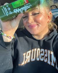 Sara Hawthorne (@sara_hawthorne_) • Instagram photos and videos