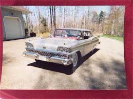 Streetside classics is the largest source of classic cars for sale with 6 locations nationwide in atlanta, charlotte, dallas (fort worth), nashville, phoenix and tampa. 1959 Ford Galaxie 500 For Sale Classiccars Com Cc 1374509
