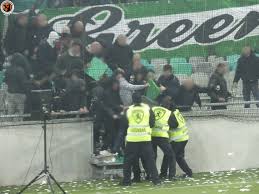 The match is a part of the prvaliga. Kd Olimpija Ljubljana Gegen Ns Mura Faszination Fankurve