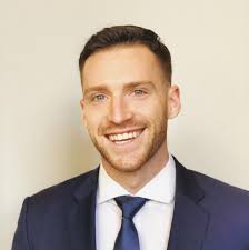 What are good places to stay and eat in Johnstown, Ohio?