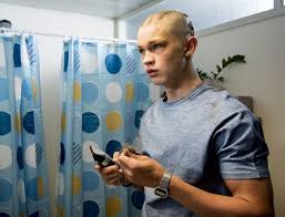 Damian hardung ist der krebskranke jonas. Club Der Roten Bander Interview Mit Hauptdarsteller Damien Hardung Als Jonas Club Der Roten Bander Rot Band