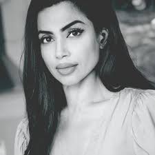 ART BY FEZ licht tipje van de sluier op van haar meest kostbare creatie