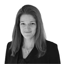 Sara Coyle's Instagram, Twitter & Facebook