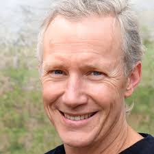 Ryan Heaps's Instagram, Twitter & Facebook