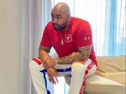 He passed away at milpark private hospital in johannesburg this friday afternoon. W6n9ynmby043pm