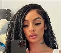 Pretty Chaotic Beauty Bar