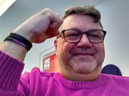 One of my free reveals that I just got from Shelly! I'm obsessed with  her.... 😍