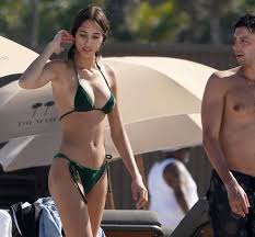 Yasmin Wijnaldum One Of Top Sexiest Models | Photo 14 - Sexy Celebs Babes