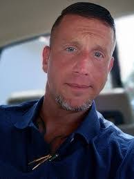 Ryan Peck's Instagram, Twitter & Facebook