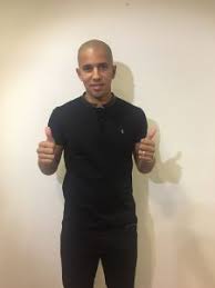 Ultraslan34_avrupa 5.932 views9 year ago. Feghouli Mobbed By Galatasaray Fans Claretandhugh