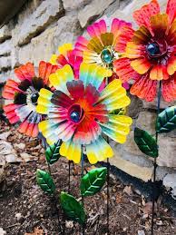 Metal Garden Art Flower Garden Stake Metal Flower Garden Stake Flower Metal Garden Art Garden Ornament Metal Garden Decor Mom S Gift Tin Can Flowers Recycled Yard Art Clay Flower Pots