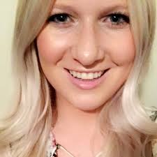 Emily Goering (@emilygoering)