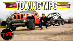 The t@b 400 weights in right at the upper limit of the jeep wrangler's towing capacity at a dry weight of 2,690 lbs with a gross weight of 3,500 lbs. Will It Tow New Jeep Gladiator Mojave Can Off Road But Can It Haul 5 000 Lbs On A Highway Video The Fast Lane Truck