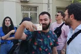 Jun 27, 2021 · по словам мирзализаде, угрозы начали поступать после того, как некоторые журналисты (в том числе владимир соловьев и телеканал «царьград») использовали фрагмент из передачи с шуткой о русских, выставив его русофобом. Yr1pjwk1fbe5nm