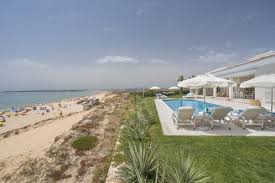 Due to its long coastline, algarve has hundreds of diverse beaches. Best Beach Hotels In The Algarve Portugal The Hotel Guru