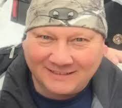 Loretta Cote's Instagram, Twitter & Facebook