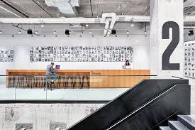 Nike Ups Its Street Cred In Nyc With A New Office By Studios Architecture Corporate Interior Design Corporate Office Design Interior Design School
