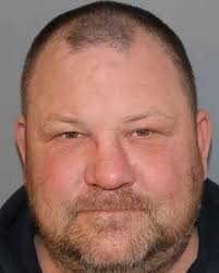 Canandaigua man violates protection order in Seneca Falls