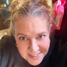 Do you knit or crochet? Want to help with local charity projects?