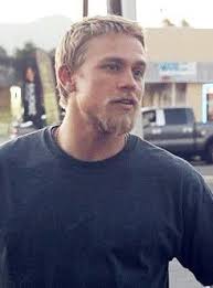 Usually With Blonds I M All Eh Okay With Charlie Hunnam I M Ugh Okay Do Me Now Ahem Blonde Guys Charlie Hunnam Soa Charlie Hunnam